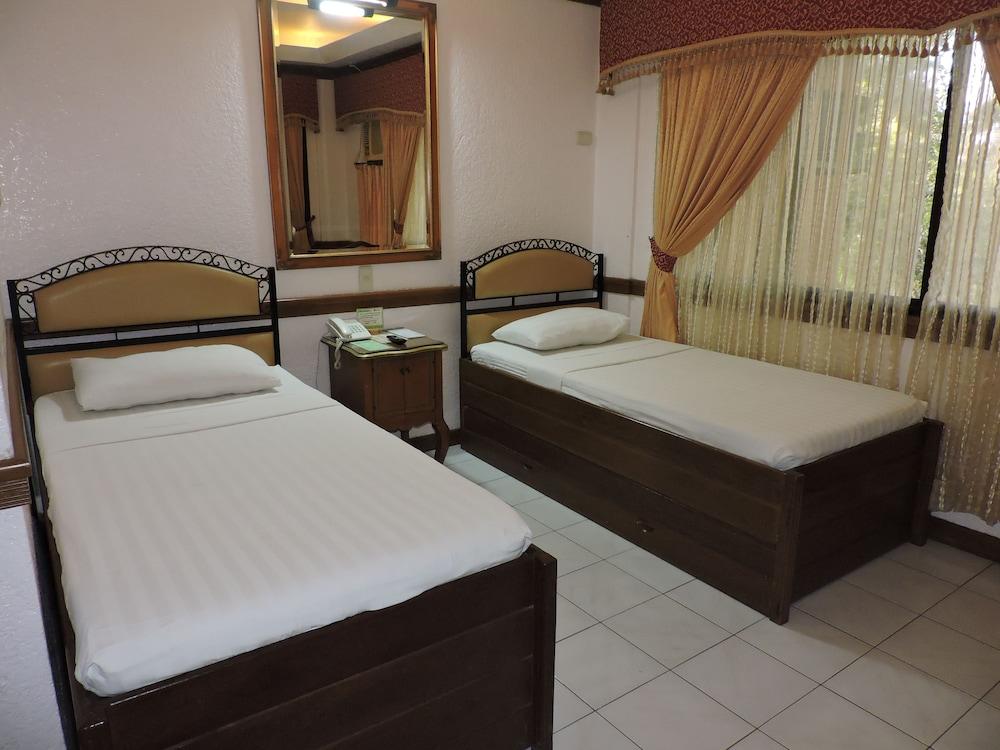 Dao Diamond Hotel & Restaurant Tagbilaran-stad Buitenkant foto